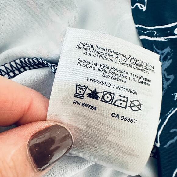 Columbia PFG Freezer III Tank Dress Small Red White Blue Patriotic American Fish - Picture 6 of 8